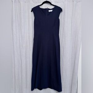 MM.LaFleur Navy Blue V-Neck Sheath Dress - Size 4 - Italian Fabric